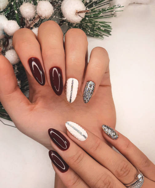 burgundy nail art