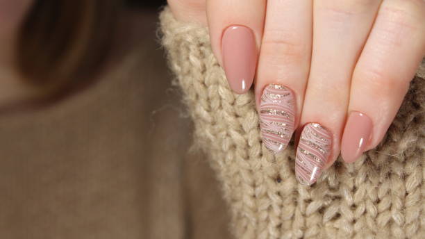nude nail art