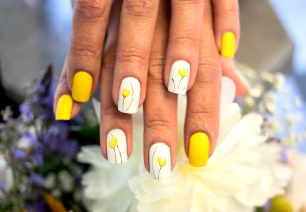 Yellow tulip nails