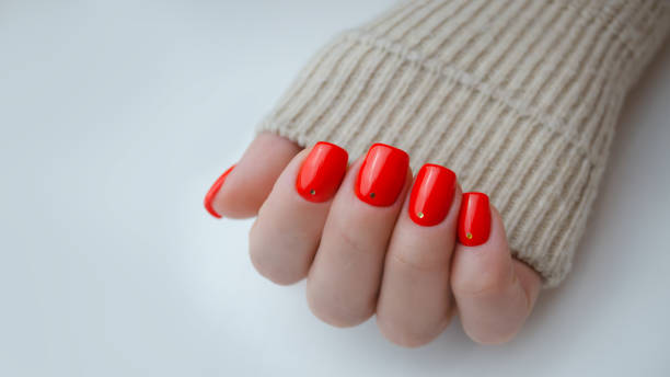 red nails