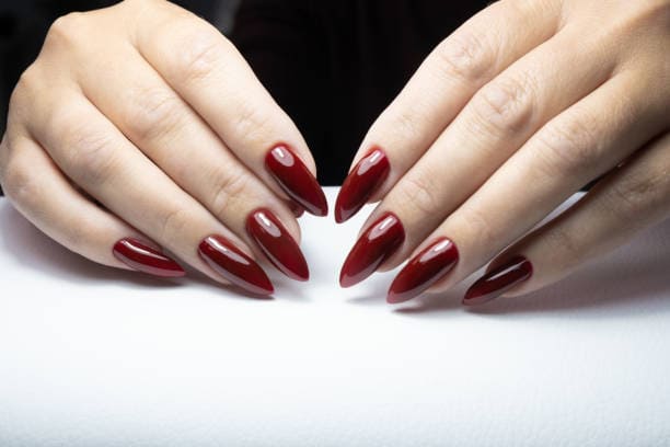 burgundy nail