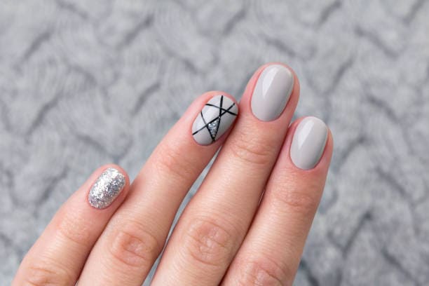 gray nails