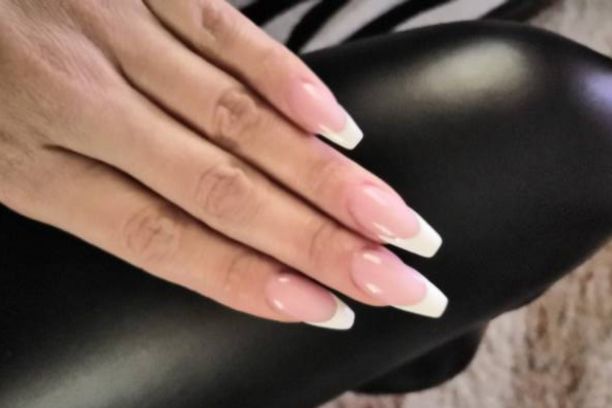 Nail shapes for skinny fingers