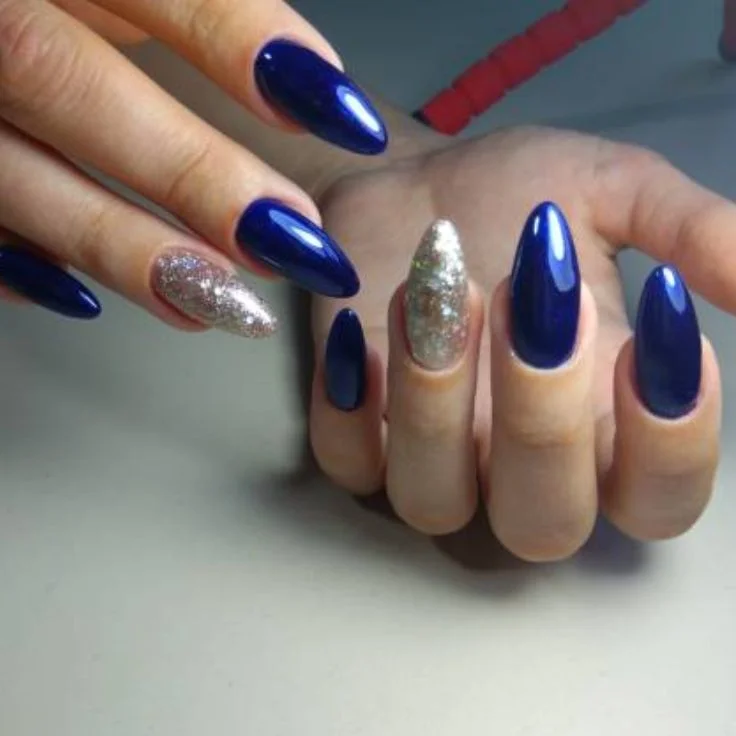 Anniversary nail art designs