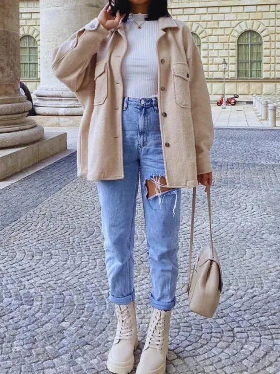 Cute winter airport outfits for women