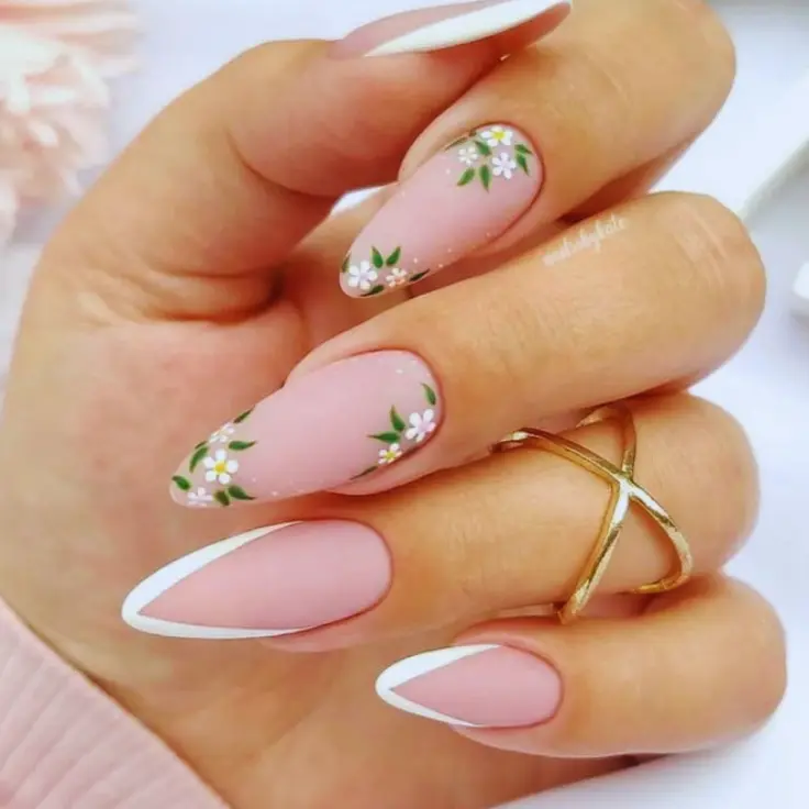 Floral nails