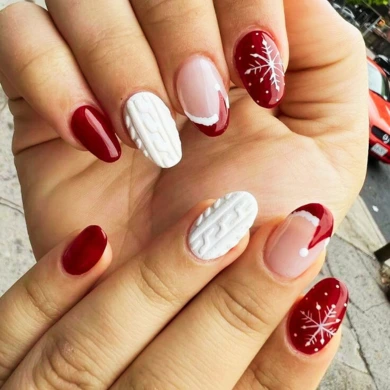 Festive sweater nail designs