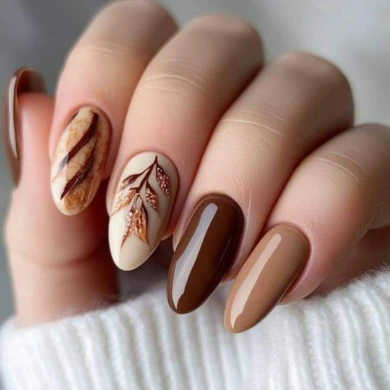 Leaf Thanksgiving nails