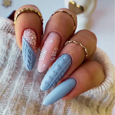 Snowflakes winter nail art designs