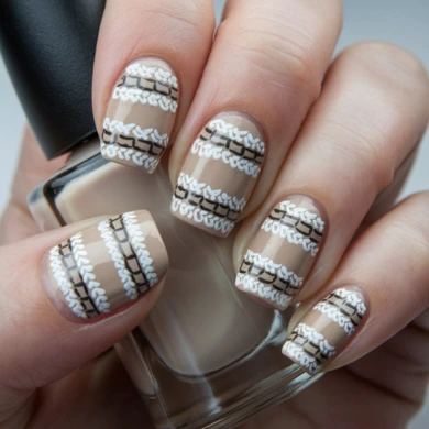 Boho sweater nails