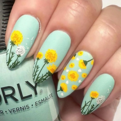 Dandelion nails