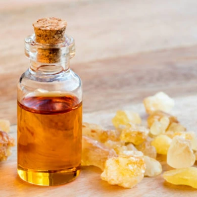how to use frankincense essential oil for acne
