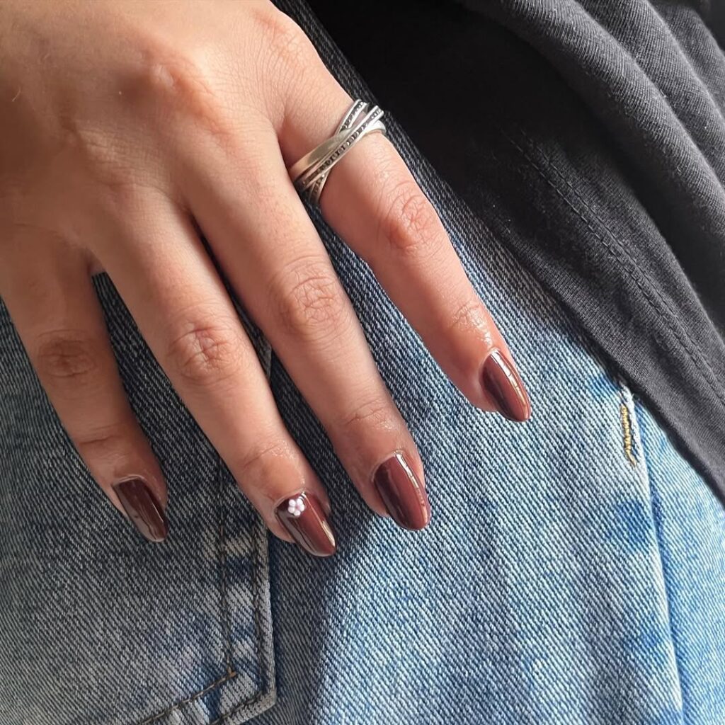 simple brown nails