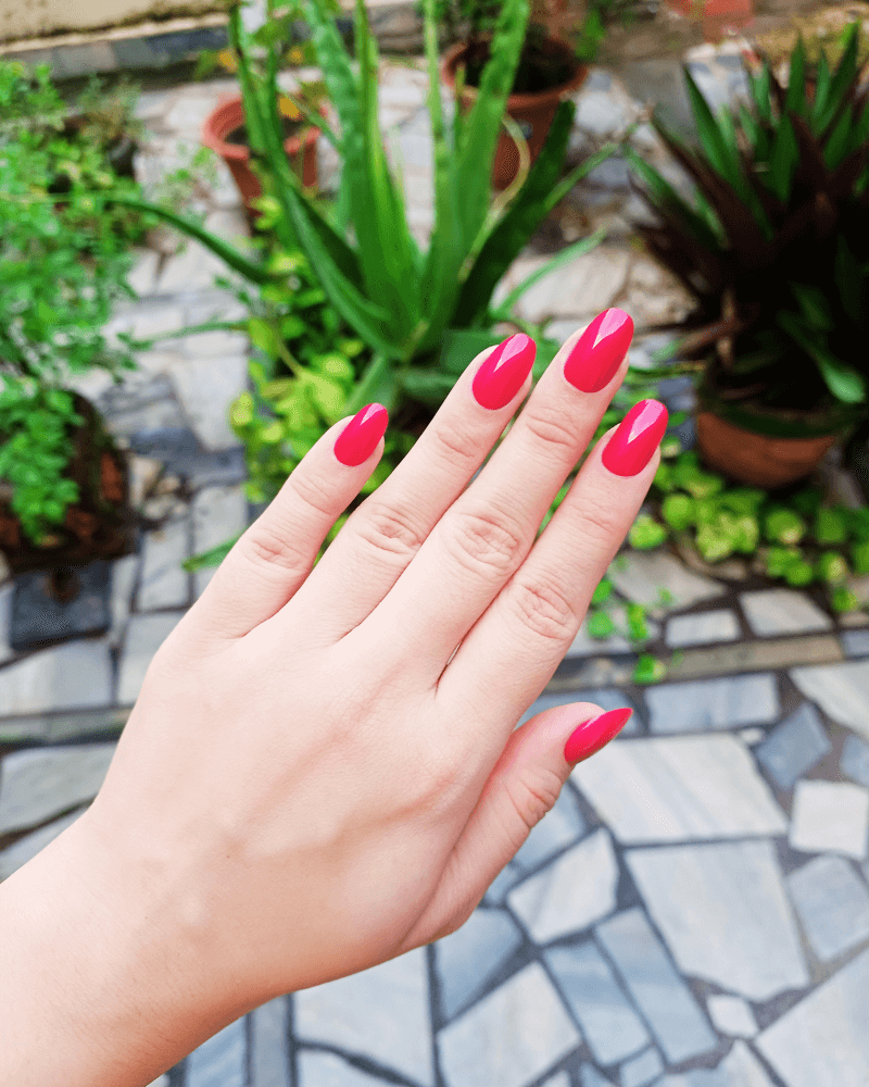 how to apply press on nails properly.