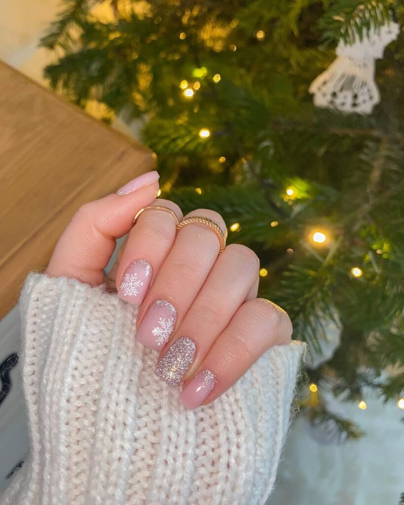 Cozy winter nails
