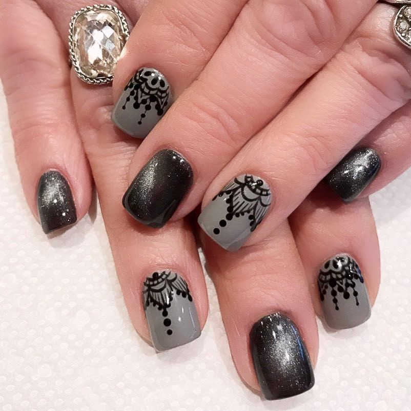 Cat eye lace nails