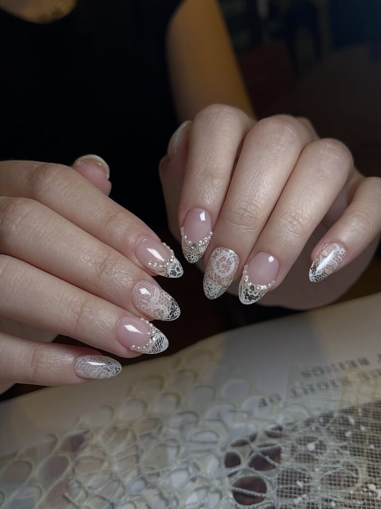Lace nails
